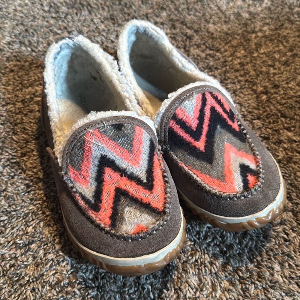 Sorel Tremblant Moccasins Slippers Size 6